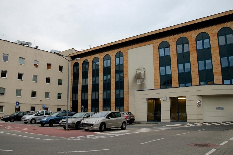 Szpital Świętego Rafała operacja leczenie zaćmy kontakt