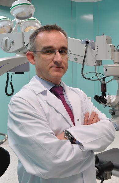 Dr n. med. Paweł Klonowski leczenie operacja zaćmy kontakt