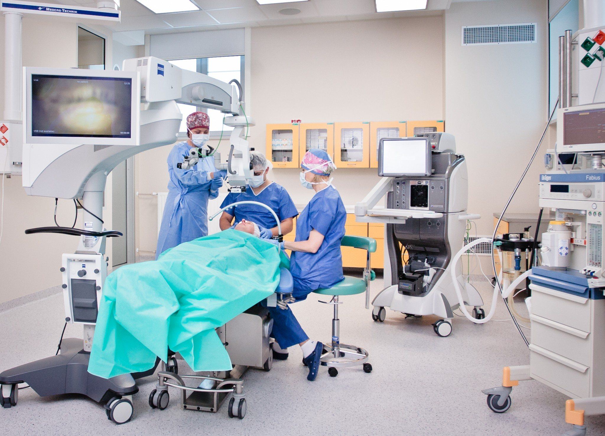 Ośrodek Okulistyki Klinicznej Spektrum operacja leczenie zaćmy kontakt