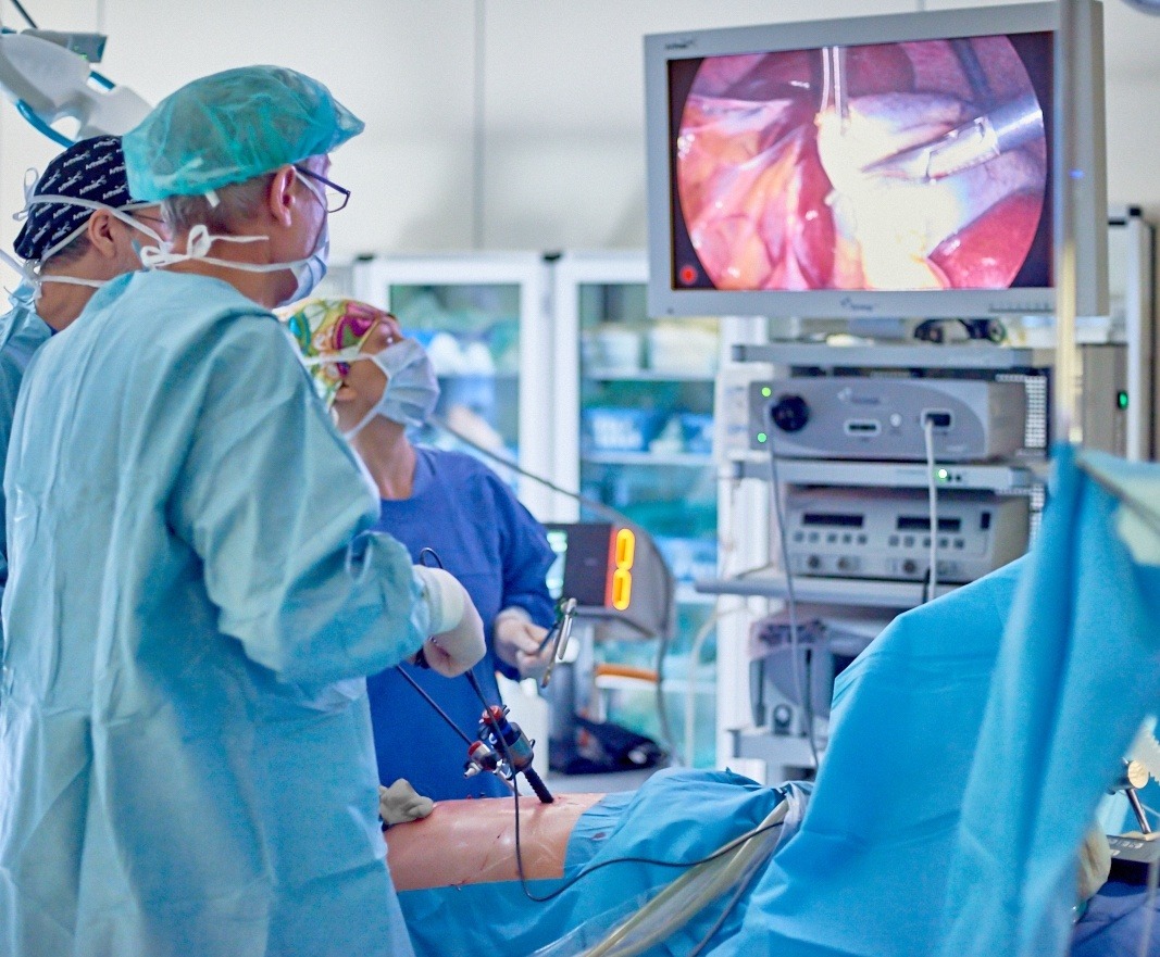 Szpital SALUS operacja leczenie zaćmy kontakt