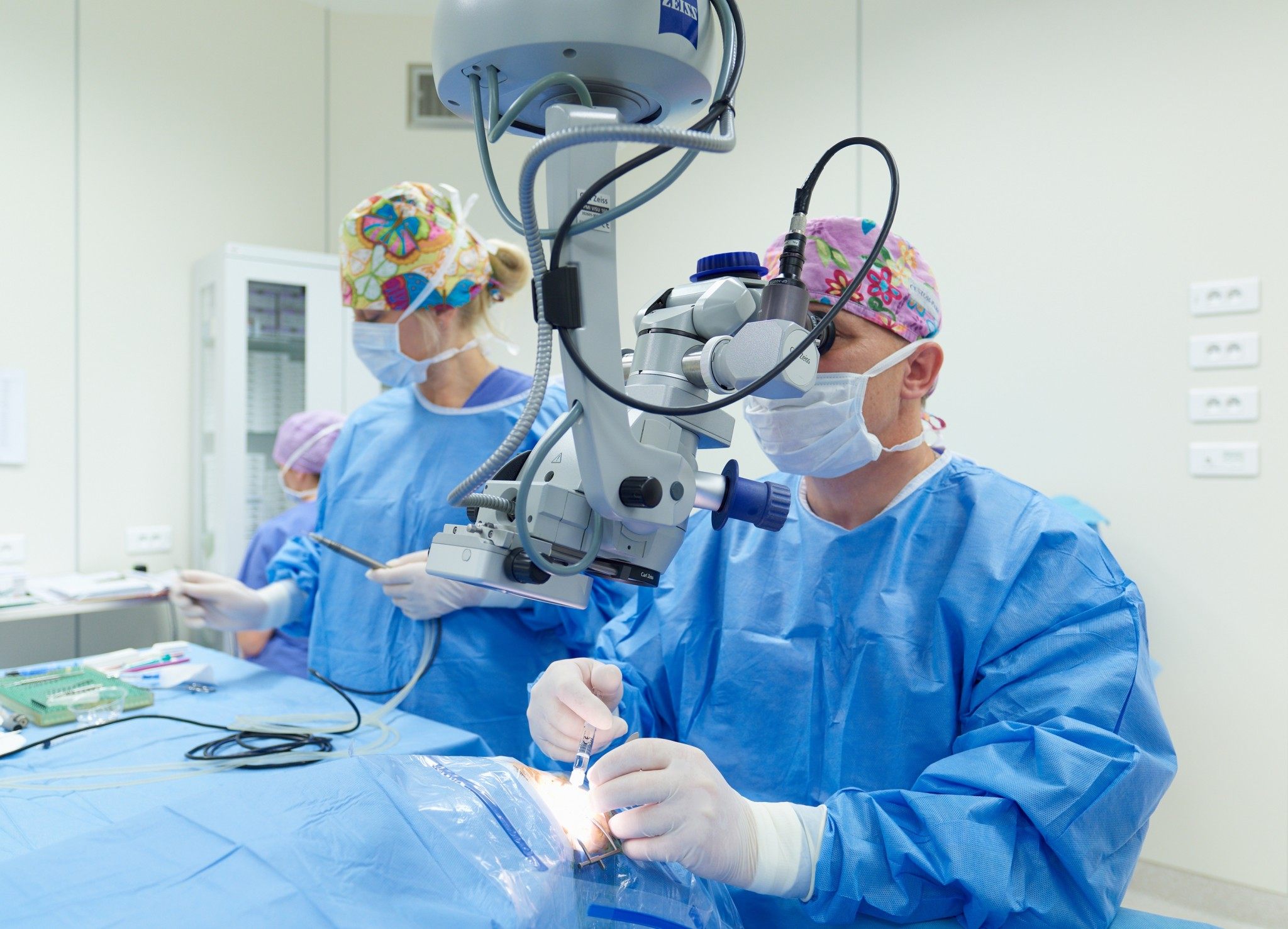 Szpital SALUS operacja leczenie zaćmy kontakt