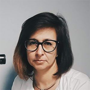dr n. med. Dorota Pożarowska leczenie operacja zaćmy kontakt