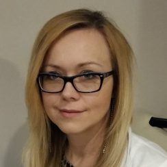 dr n. med. Małgorzata Pietraś-Trzpiel leczenie operacja zaćmy kontakt